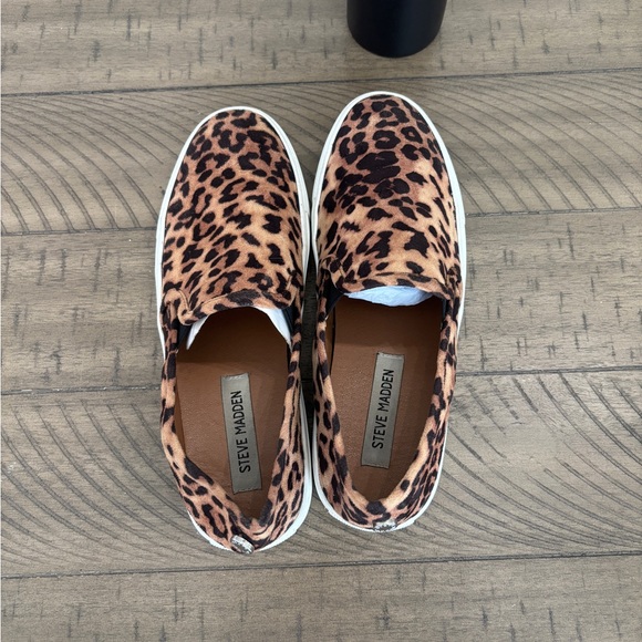 Steve Madden sneakers - Picture 4 of 6